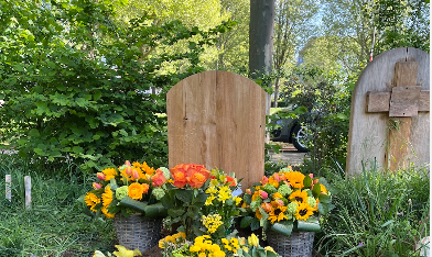 Stèle en bois